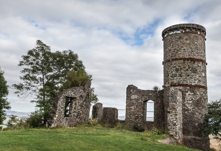 Kinnoull_Hill_2014_09_2_of_9